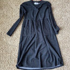 Piper & Scoot grey, knee-length dress
